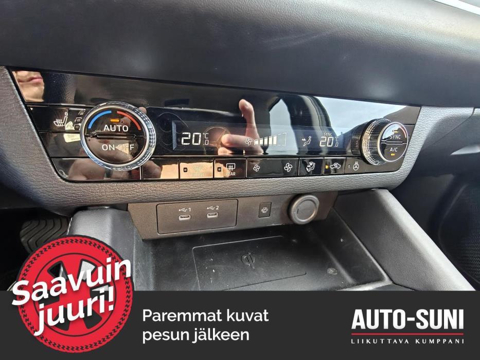 MITSUBISHI Outlander 2025