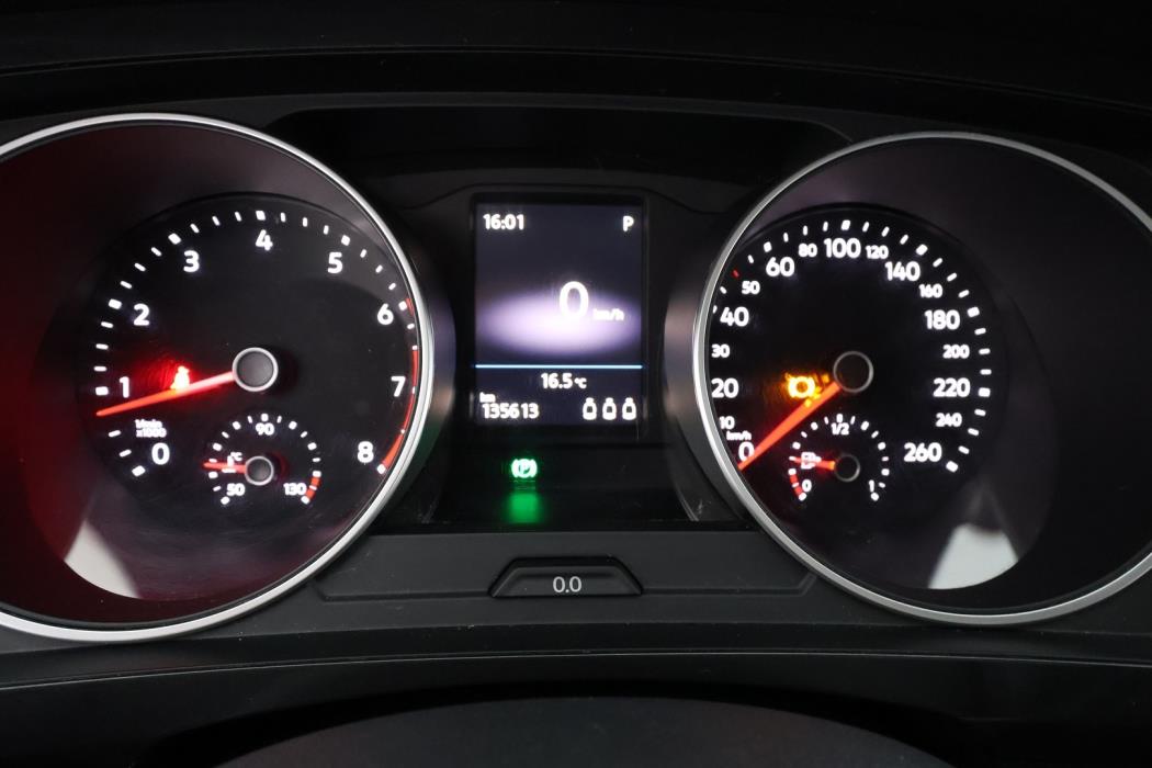VOLKSWAGEN Tiguan 2016