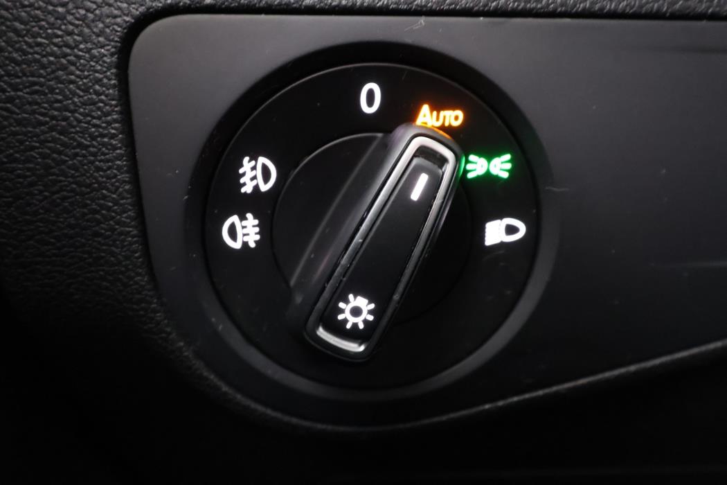 VOLKSWAGEN Tiguan 2016