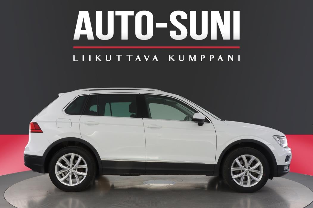 VOLKSWAGEN Tiguan 2016