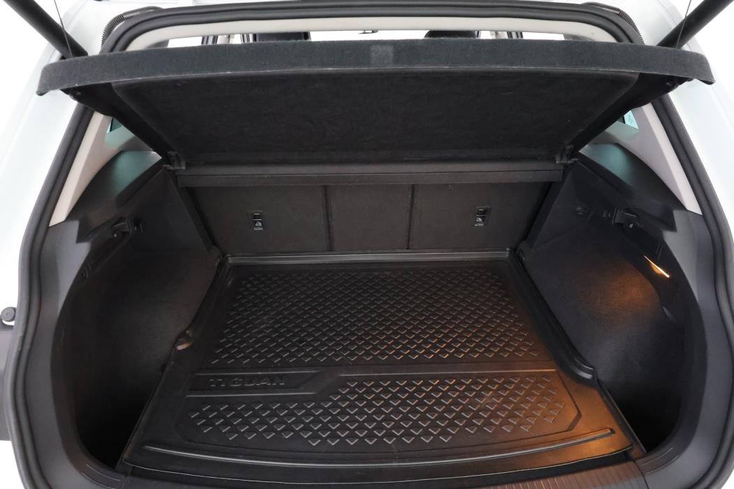 VOLKSWAGEN Tiguan 2016
