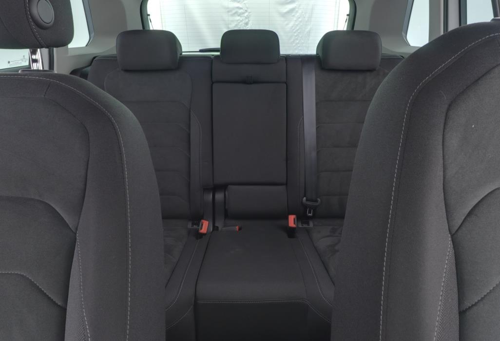 VOLKSWAGEN Tiguan 2016