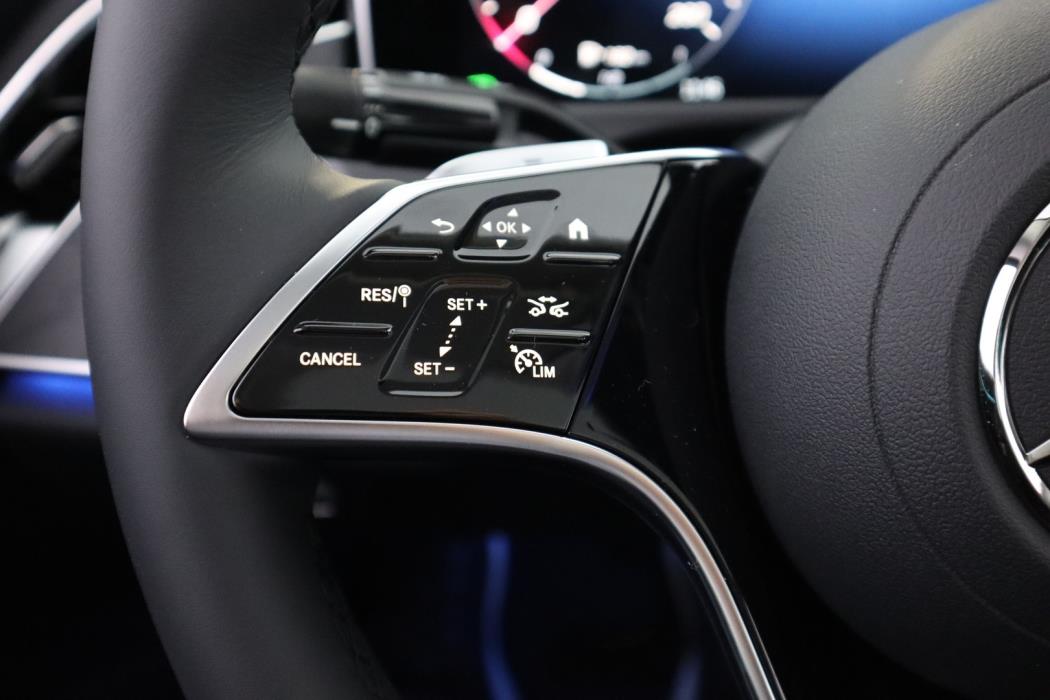 MERCEDES-BENZ E 2025