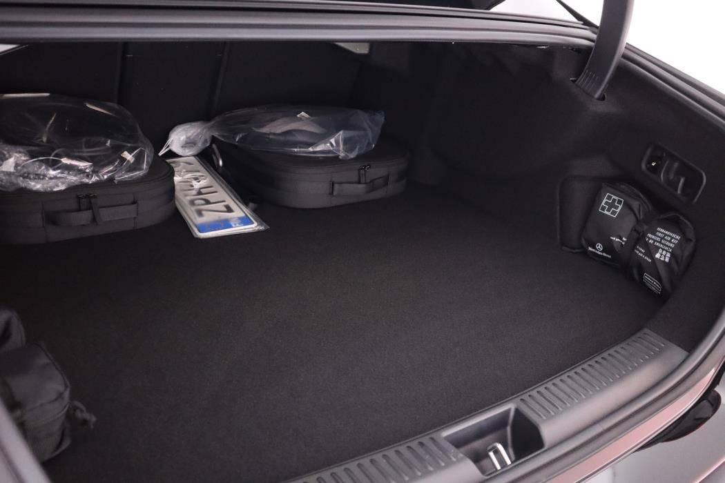 MERCEDES-BENZ E 2025