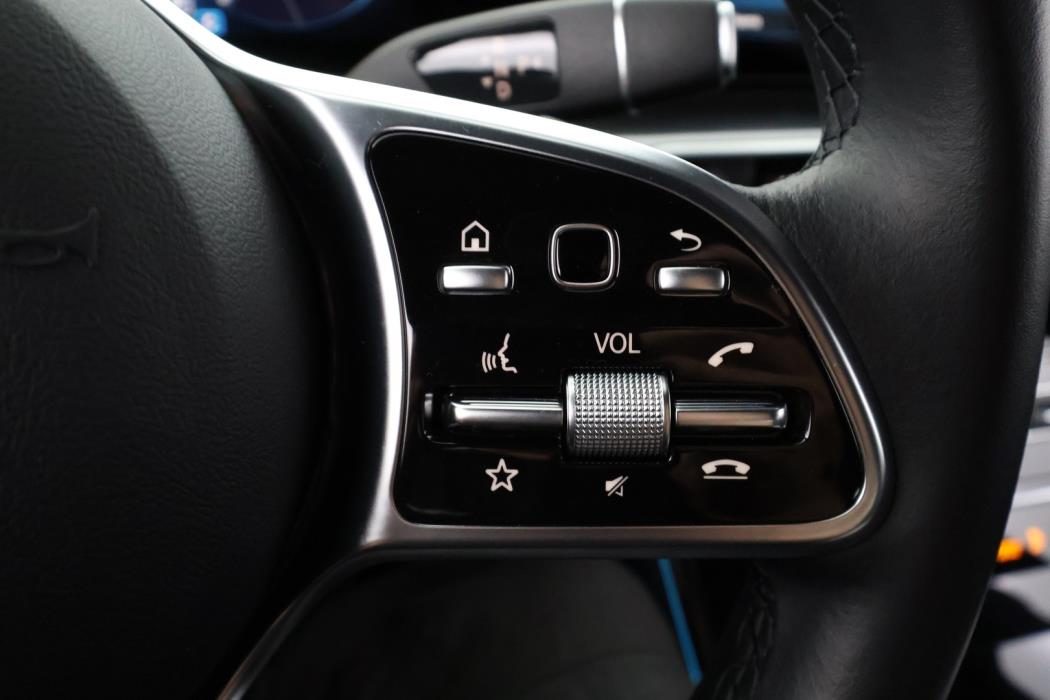 MERCEDES-BENZ EQC 2023