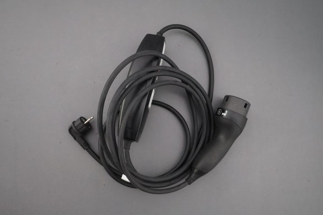 MERCEDES-BENZ EQC 2023