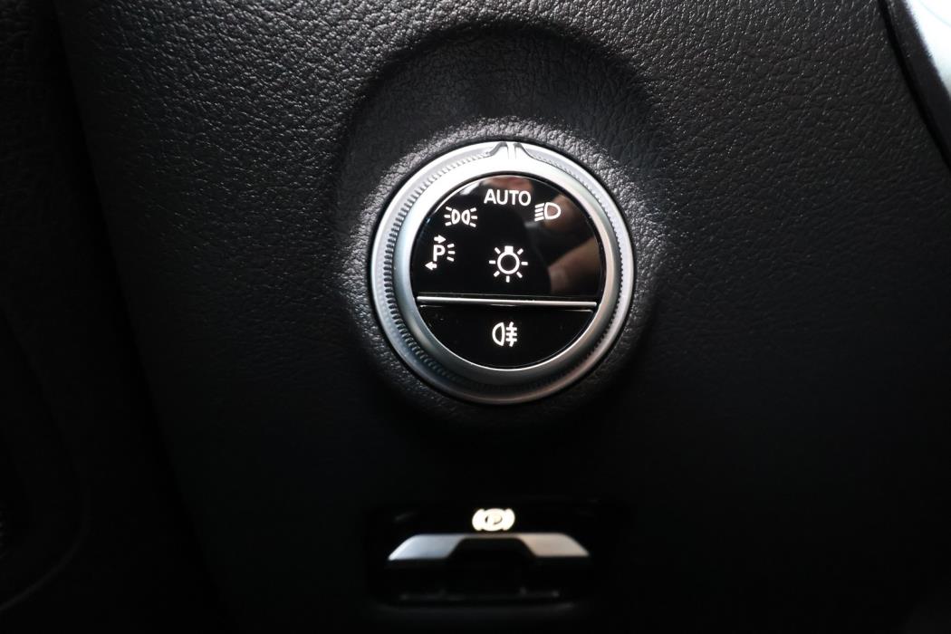 MERCEDES-BENZ C 2022