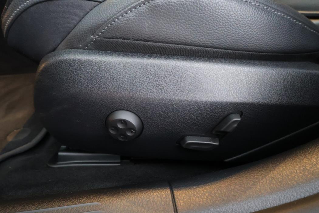 MERCEDES-BENZ C 2022