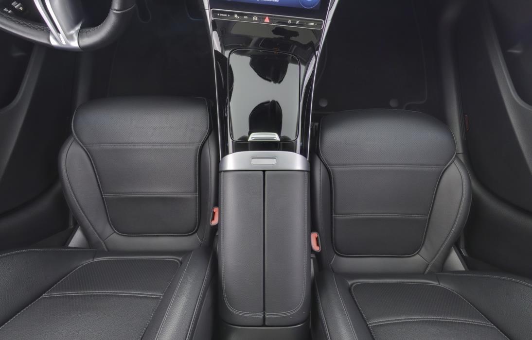 MERCEDES-BENZ C 2022