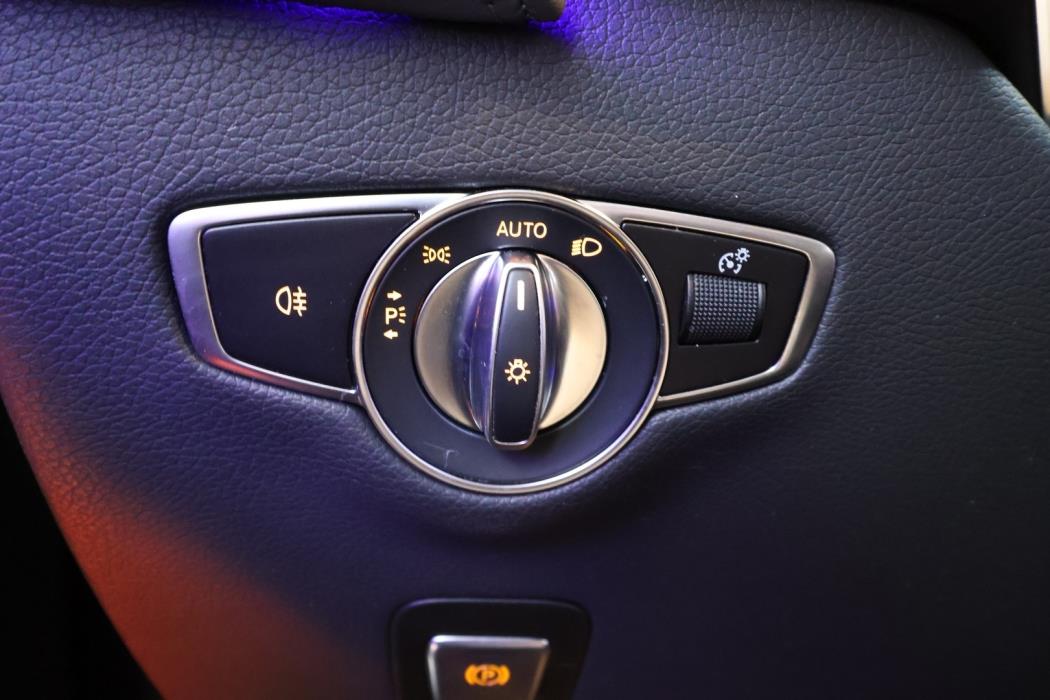 MERCEDES-BENZ EQC 2023