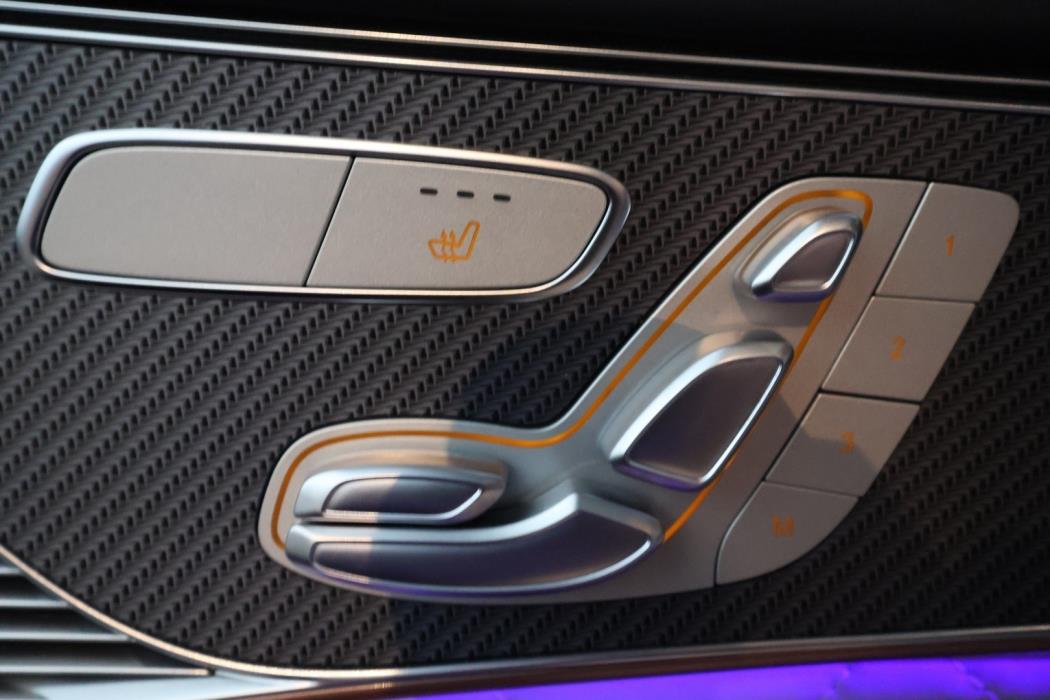 MERCEDES-BENZ EQC 2023