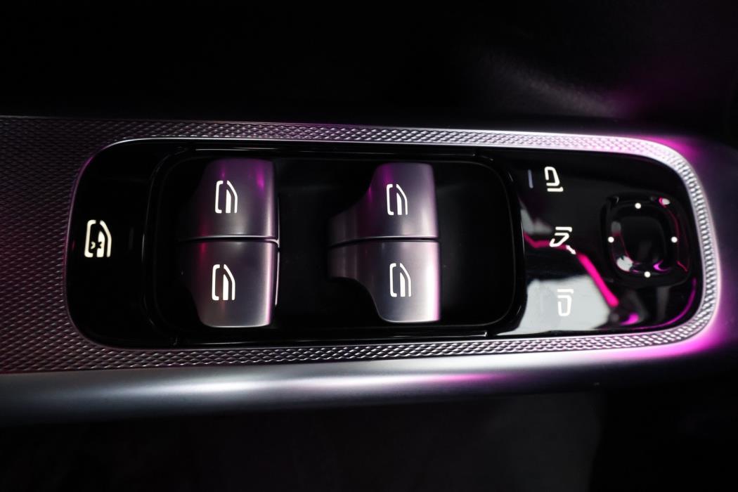 MERCEDES-BENZ EQE SUV 2024