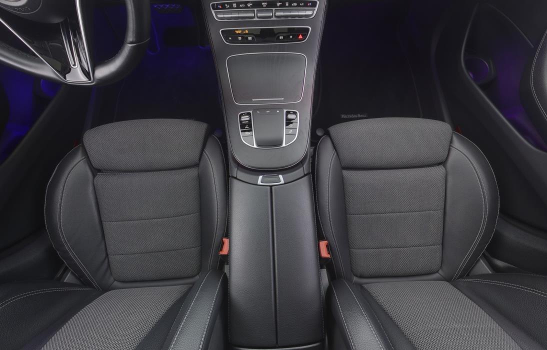 MERCEDES-BENZ E 2022