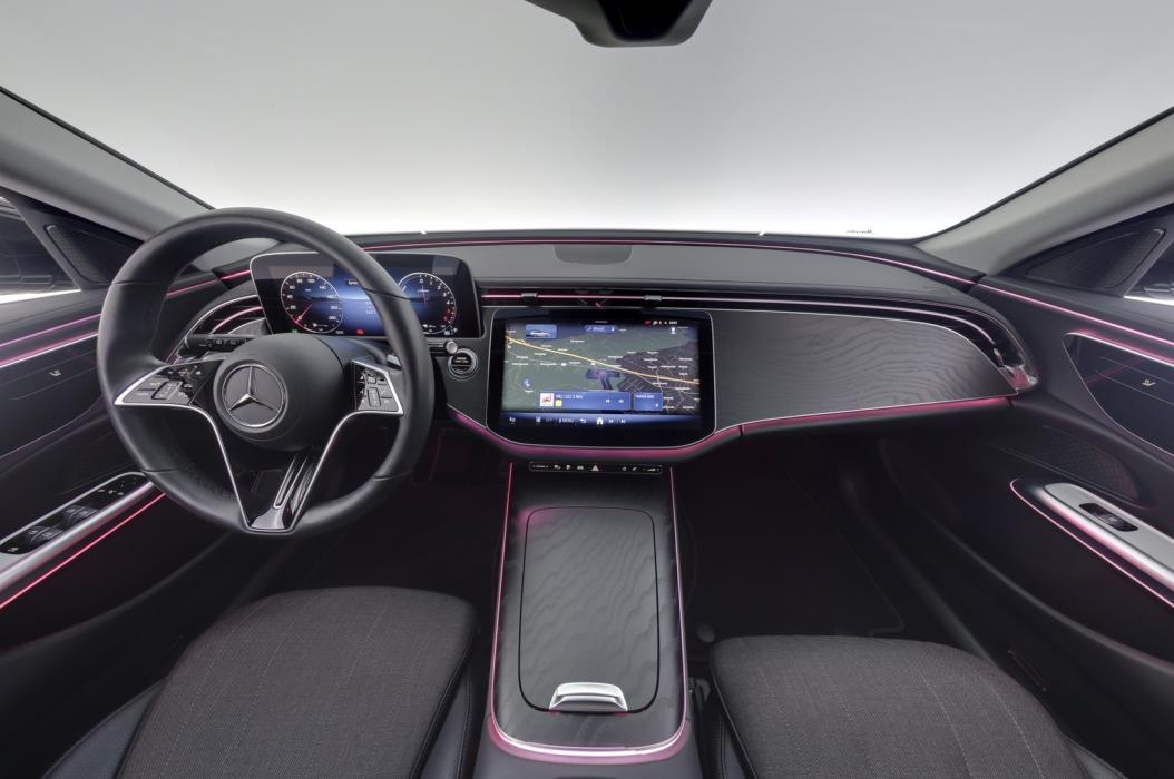 MERCEDES-BENZ E 2024