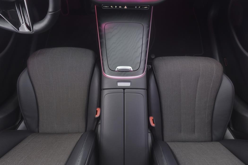 MERCEDES-BENZ E 2024