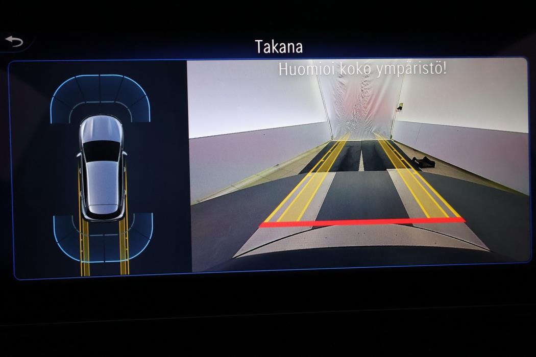 MERCEDES-BENZ EQA 2025