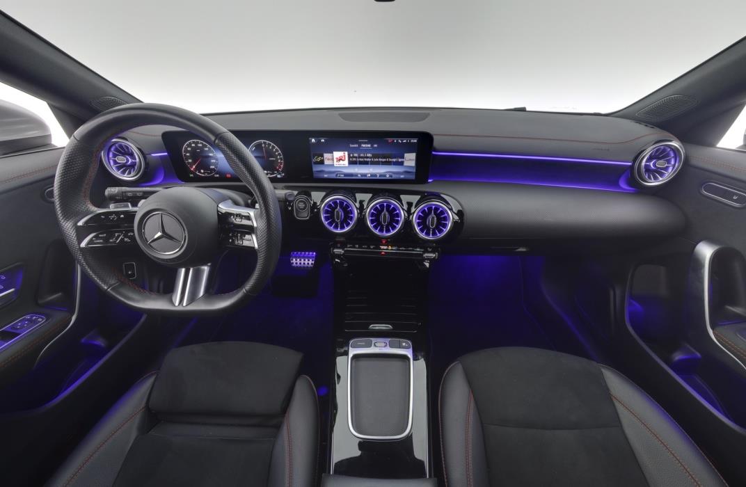 MERCEDES-BENZ CLA 2024