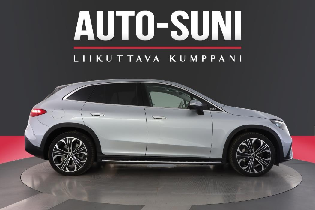 MERCEDES-BENZ EQE SUV 2023