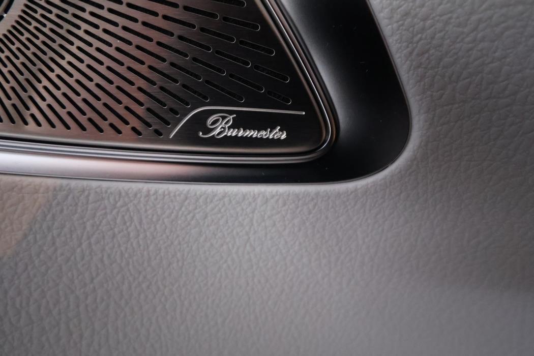 MERCEDES-BENZ EQE SUV 2023