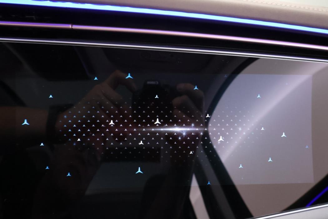 MERCEDES-BENZ EQE SUV 2023