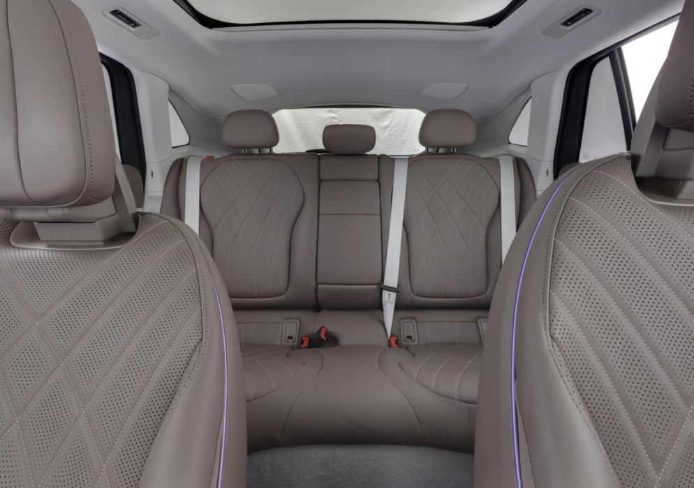 MERCEDES-BENZ EQE SUV 2023