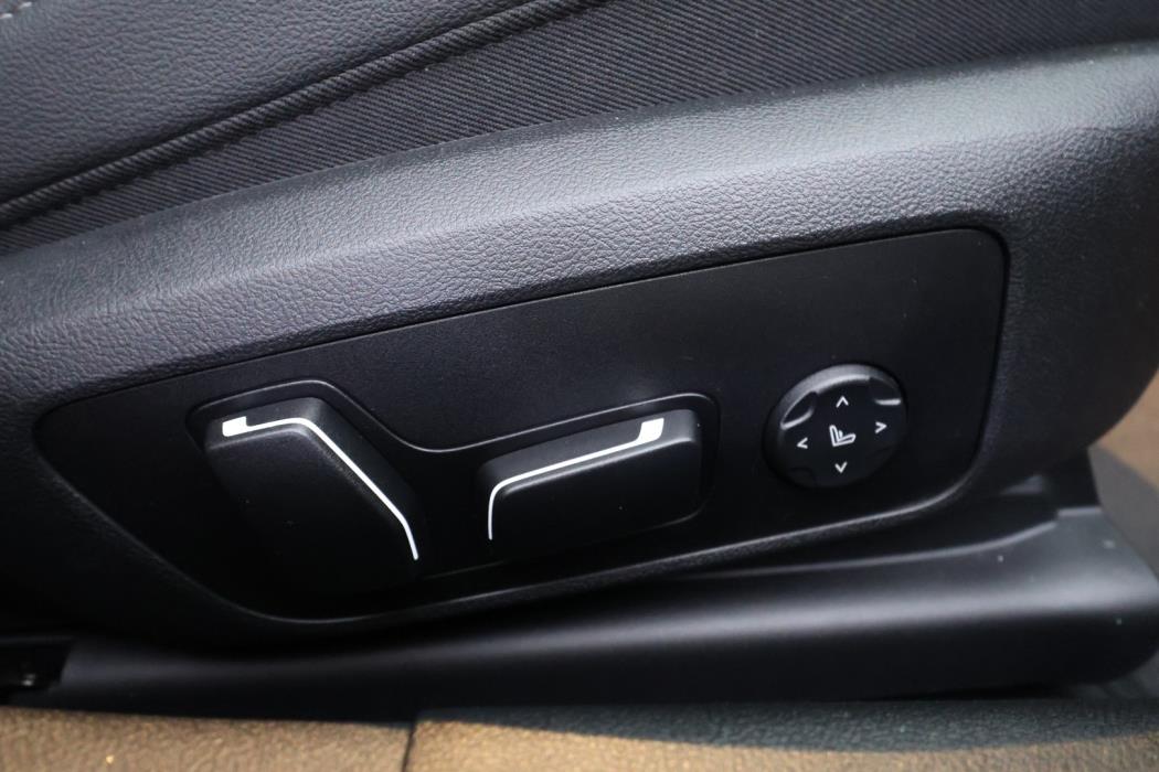 BMW i4 2025