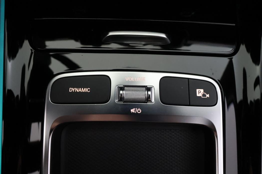 MERCEDES-BENZ EQB 2025