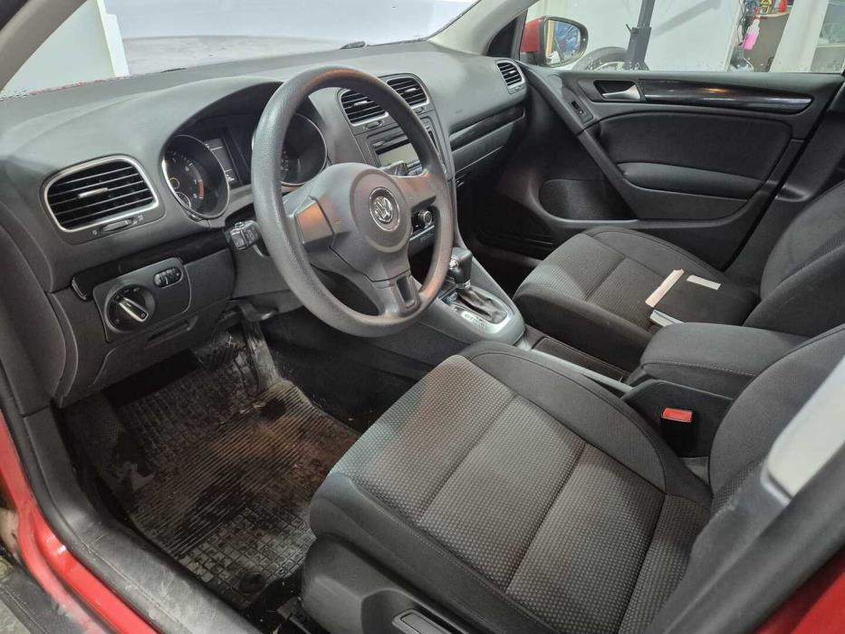 VOLKSWAGEN Golf 2009