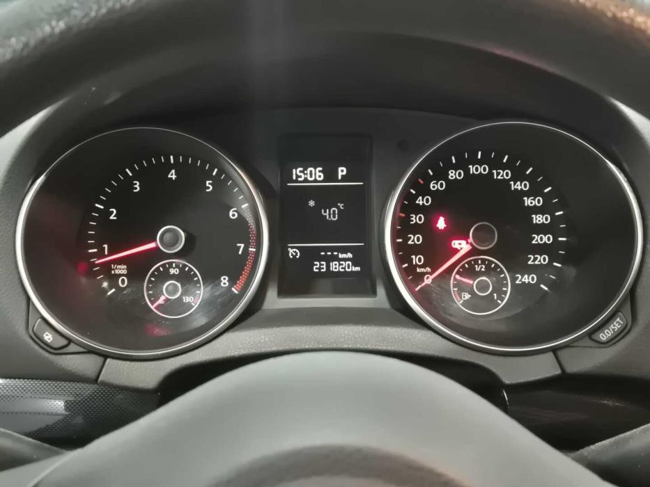 VOLKSWAGEN Golf 2009