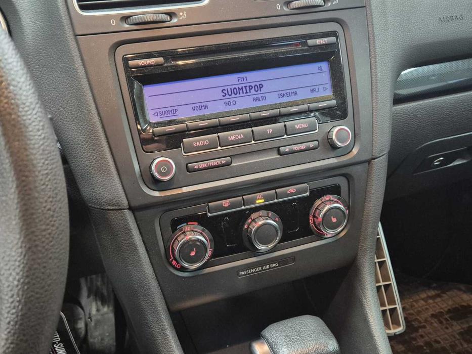 VOLKSWAGEN Golf 2009