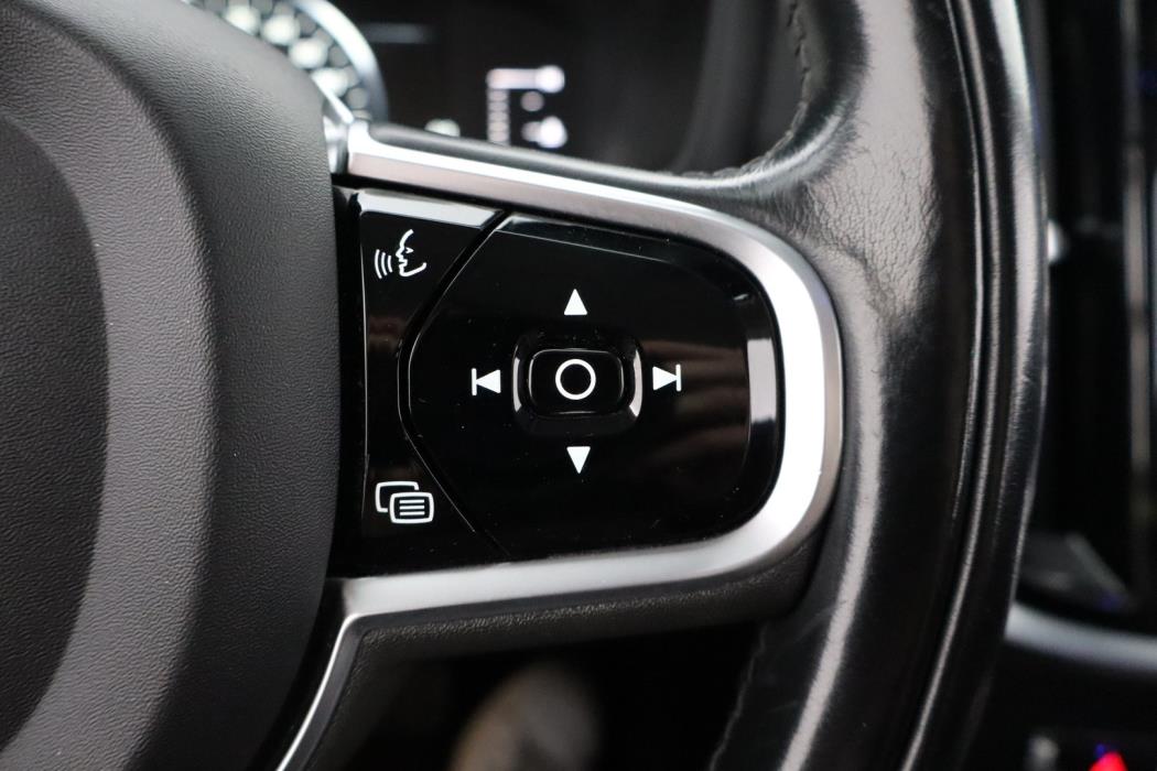 VOLVO V60 2019