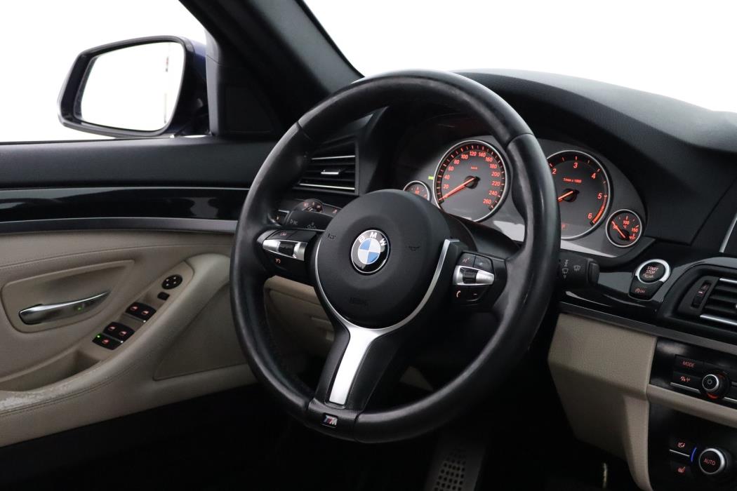 BMW 520 2015
