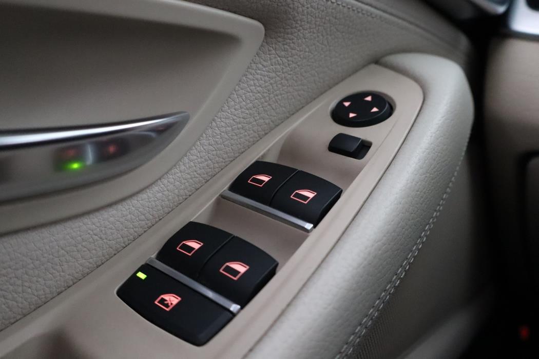 BMW 520 2015