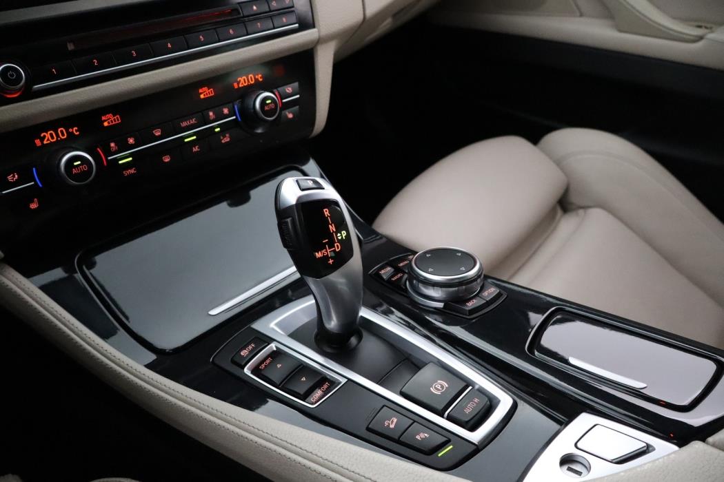 BMW 520 2015