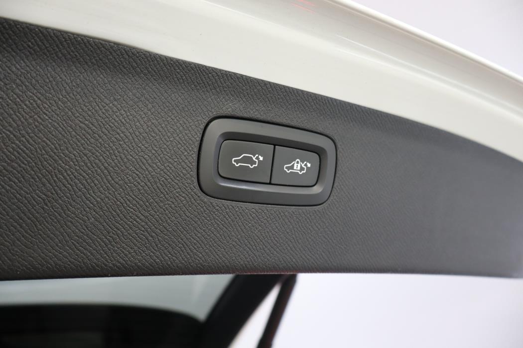 VOLVO XC90 2017