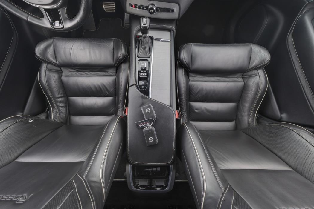 VOLVO XC90 2017