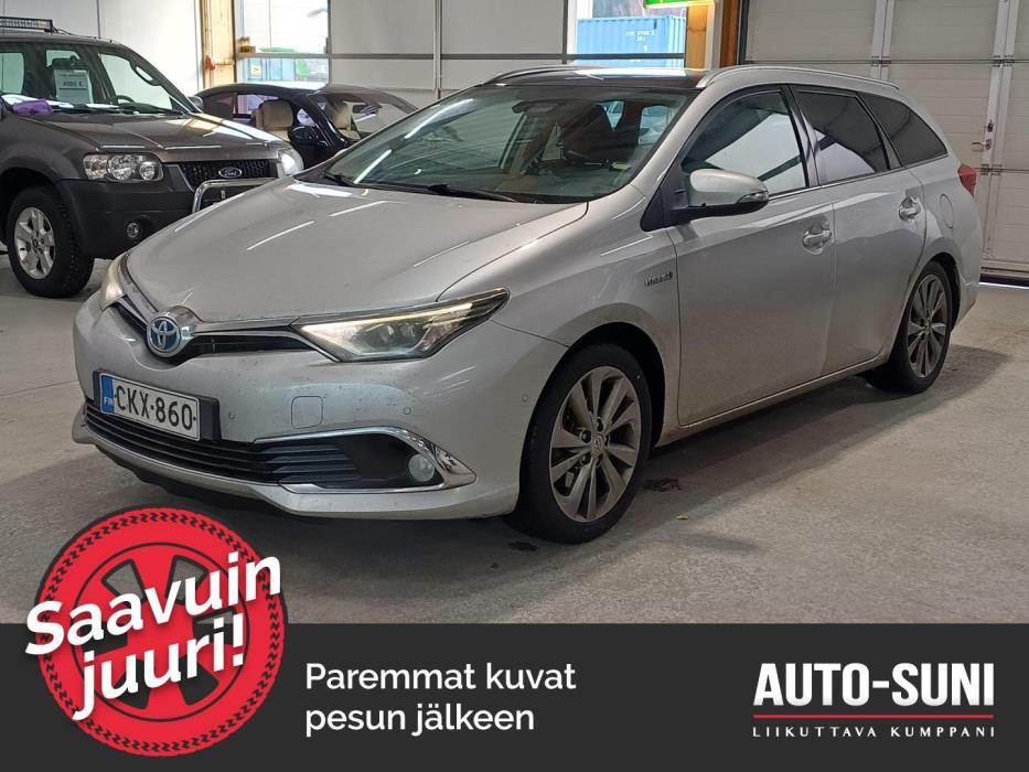 TOYOTA Auris 2015