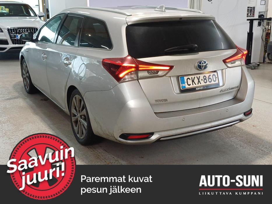 TOYOTA Auris 2015