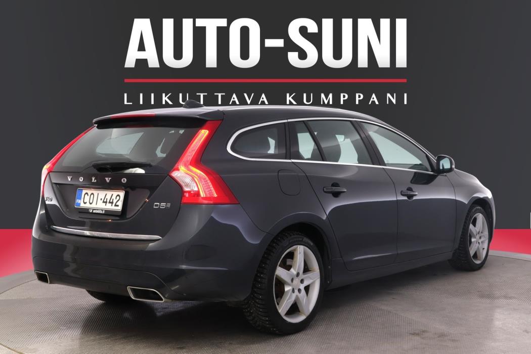 VOLVO V60 2017