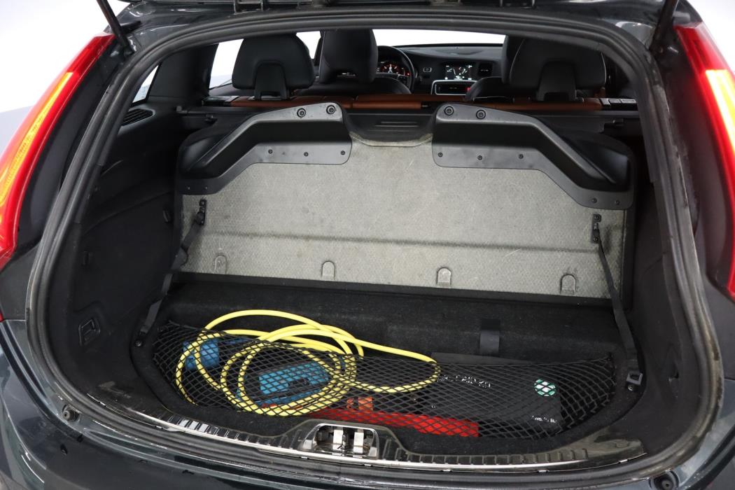 VOLVO V60 2017
