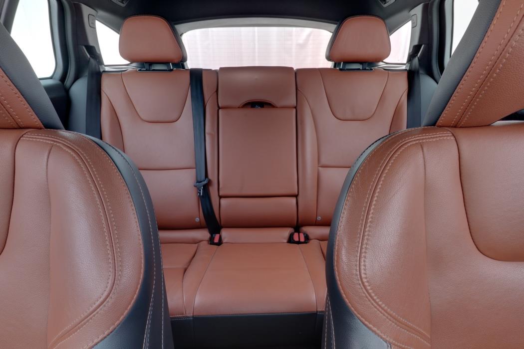 VOLVO V60 2017