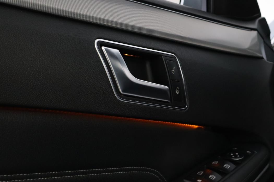 MERCEDES-BENZ E 2015