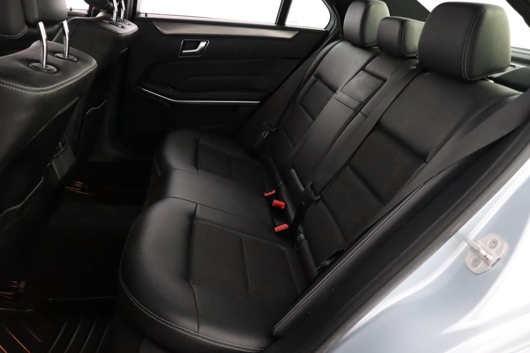MERCEDES-BENZ E 2015