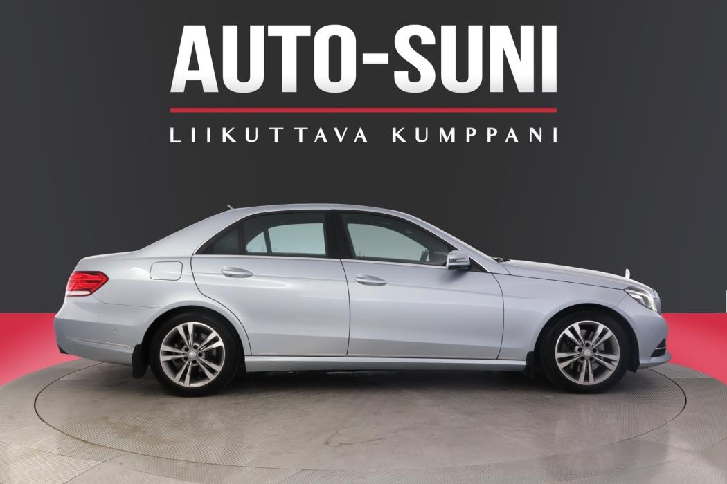 MERCEDES-BENZ E 2015