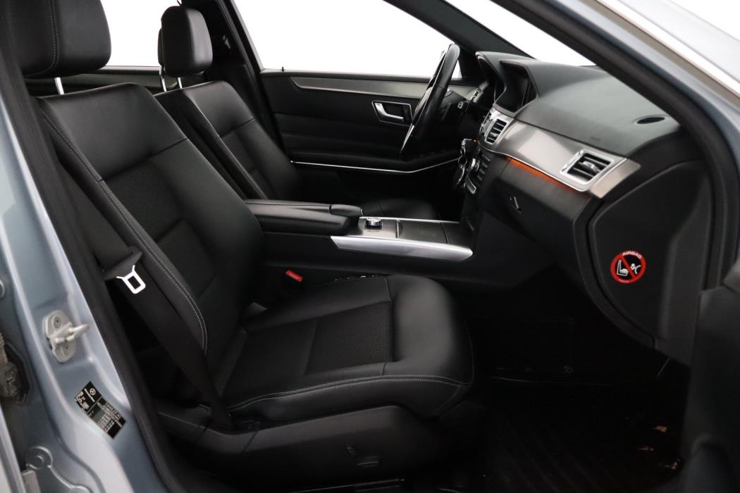 MERCEDES-BENZ E 2015