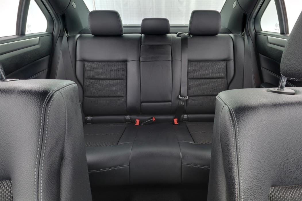 MERCEDES-BENZ E 2015