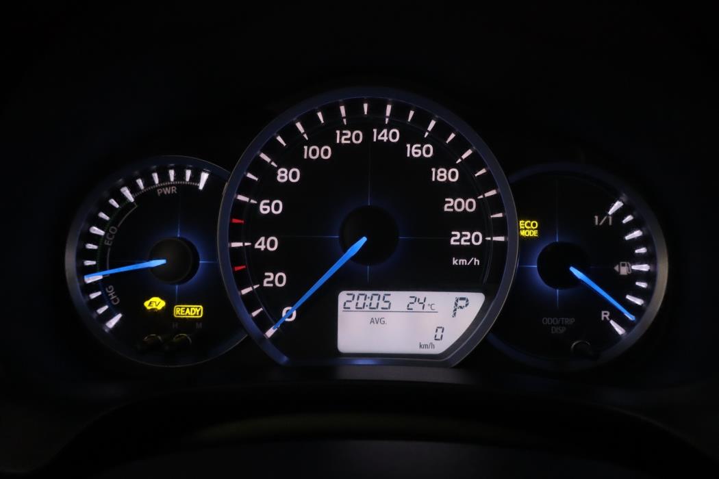 TOYOTA Yaris 2012