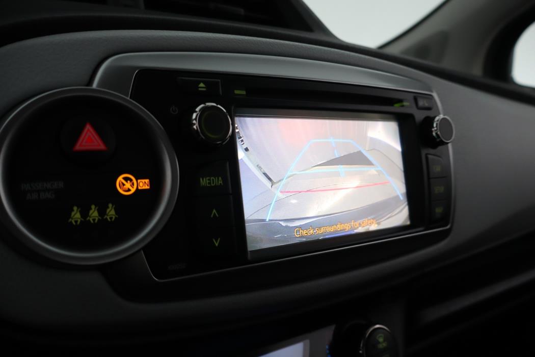 TOYOTA Yaris 2012