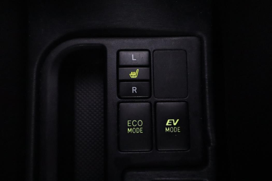 TOYOTA Yaris 2012
