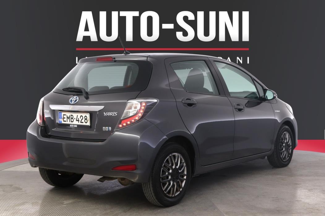 TOYOTA Yaris 2012